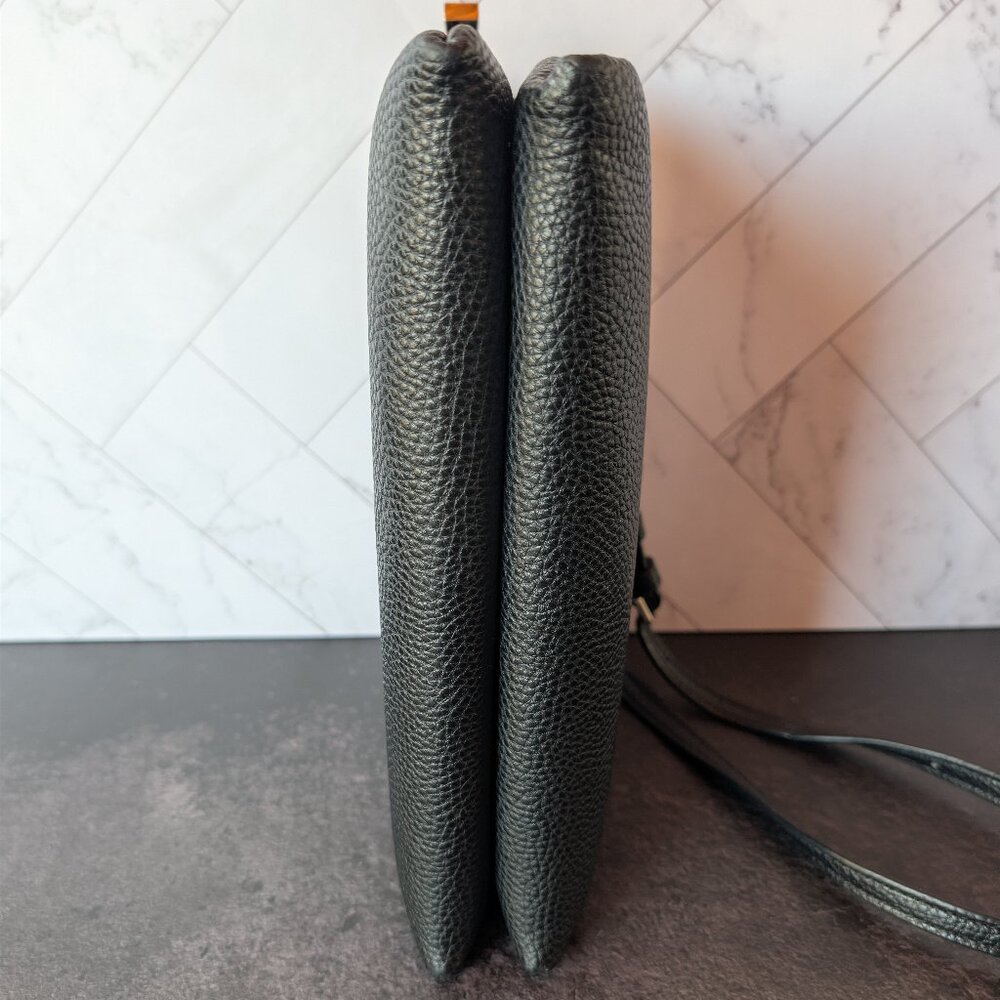 GUESS Black Pebbled Faux Leather Double Zip Crossbody Wristlet - Picture 5 of 11